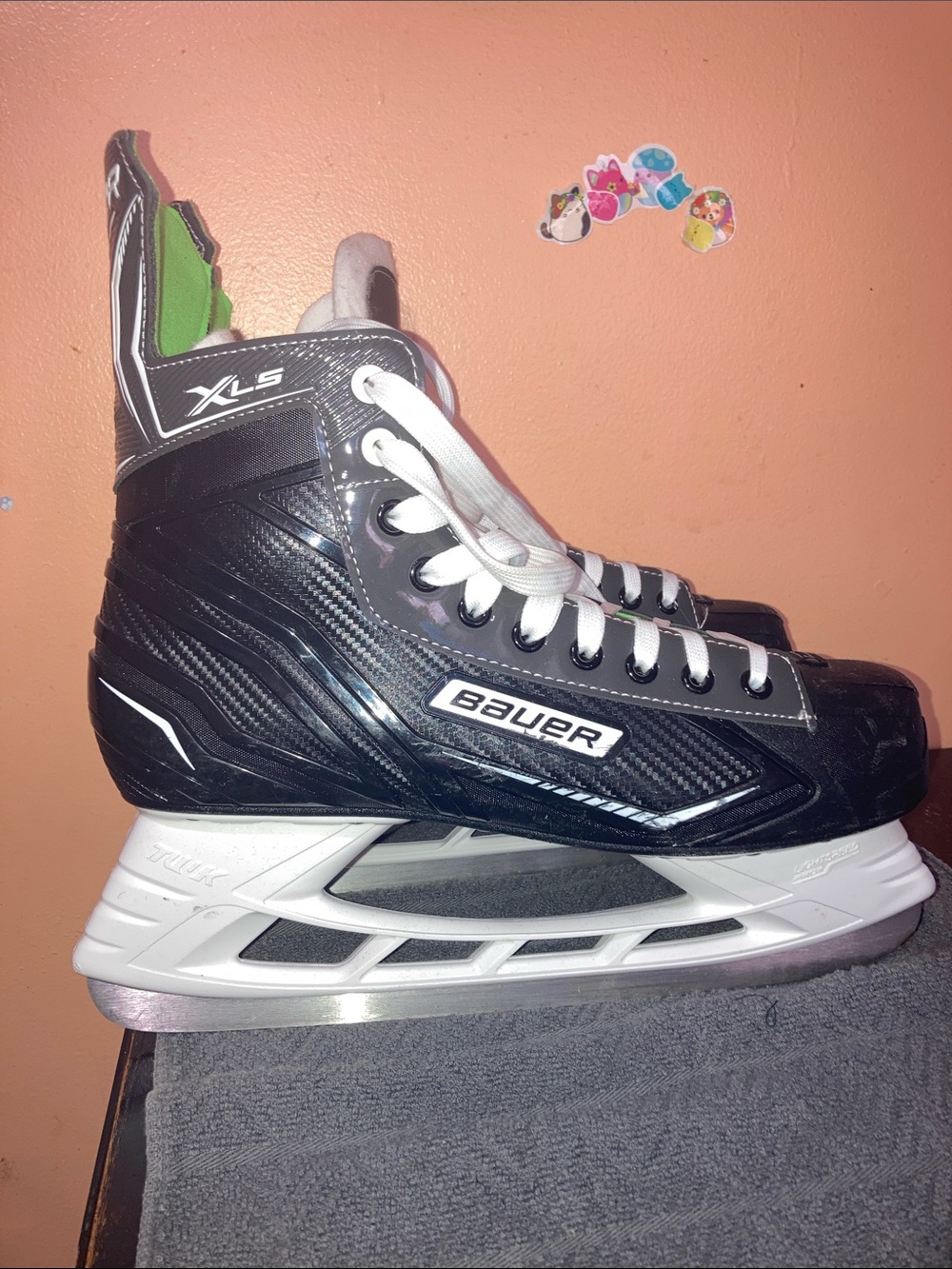 Bauer XLS Men's Ice Hockey Skates - Black/White